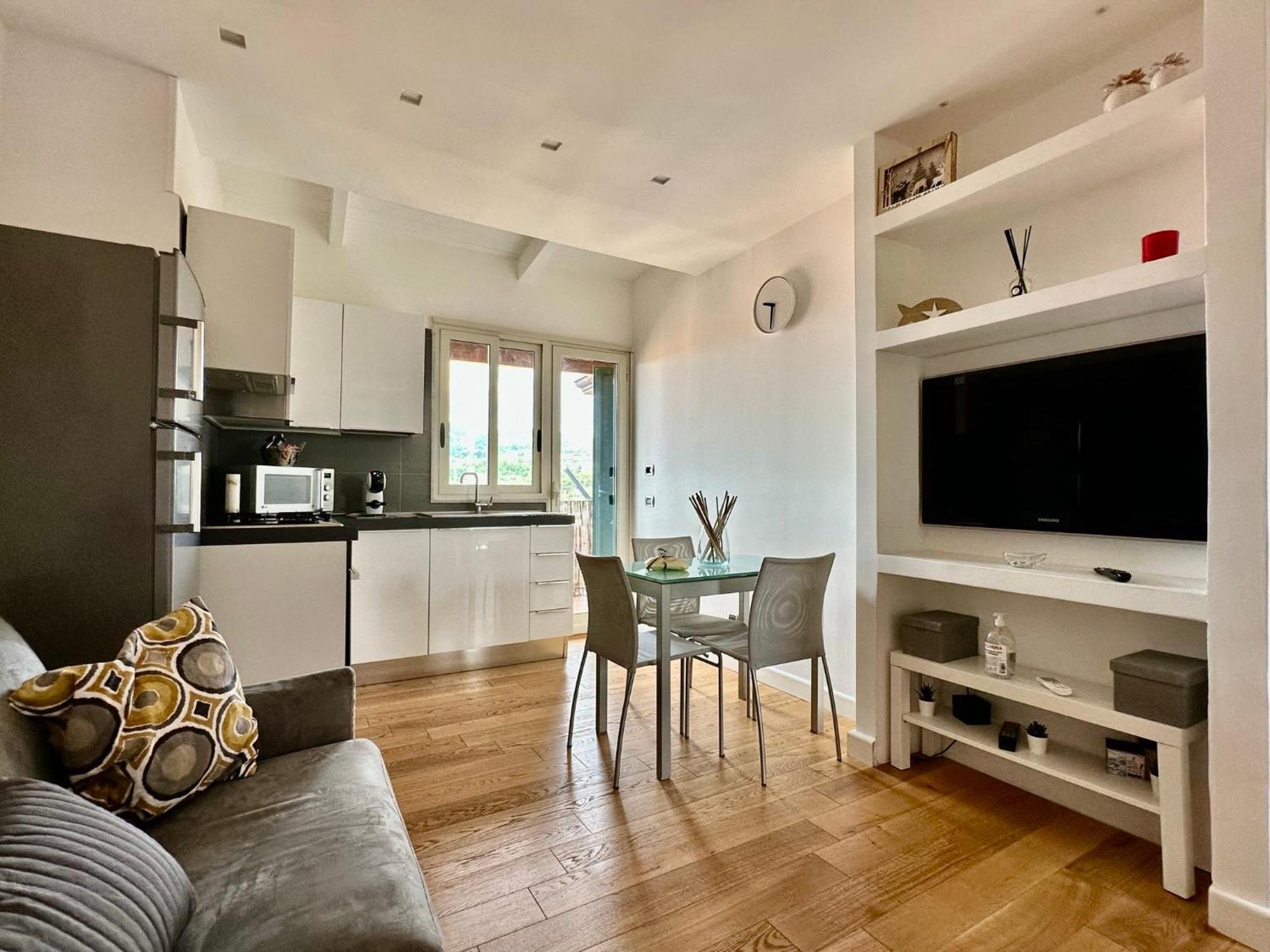 Suite Delicia Apartment - Appartamento Con Terrazza Nápoly Kültér fotó